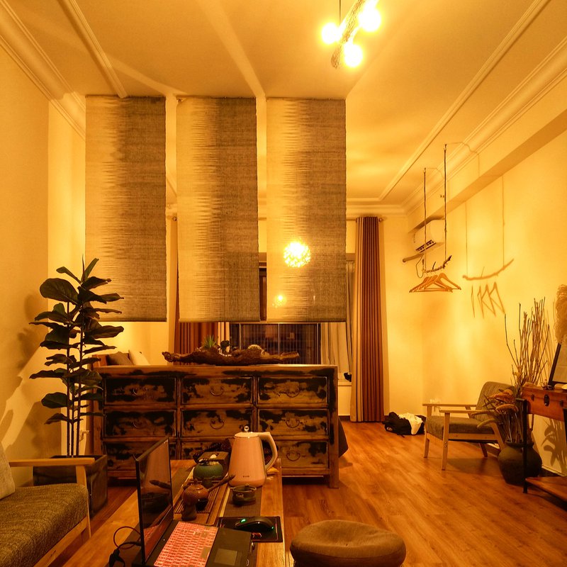 staging is controlled better in virtual tours